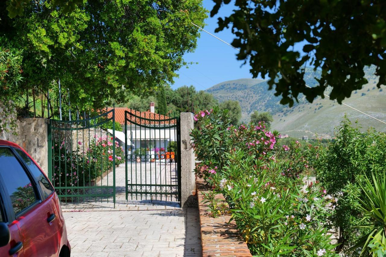 Saranda Landscape Villa Luaran gambar